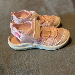 Oshkosh Girls 11T Summer Shoes marks are pictured